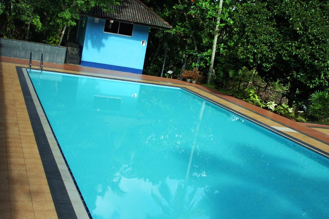 Rajanawa Resort Ratnapura Exteriör bild